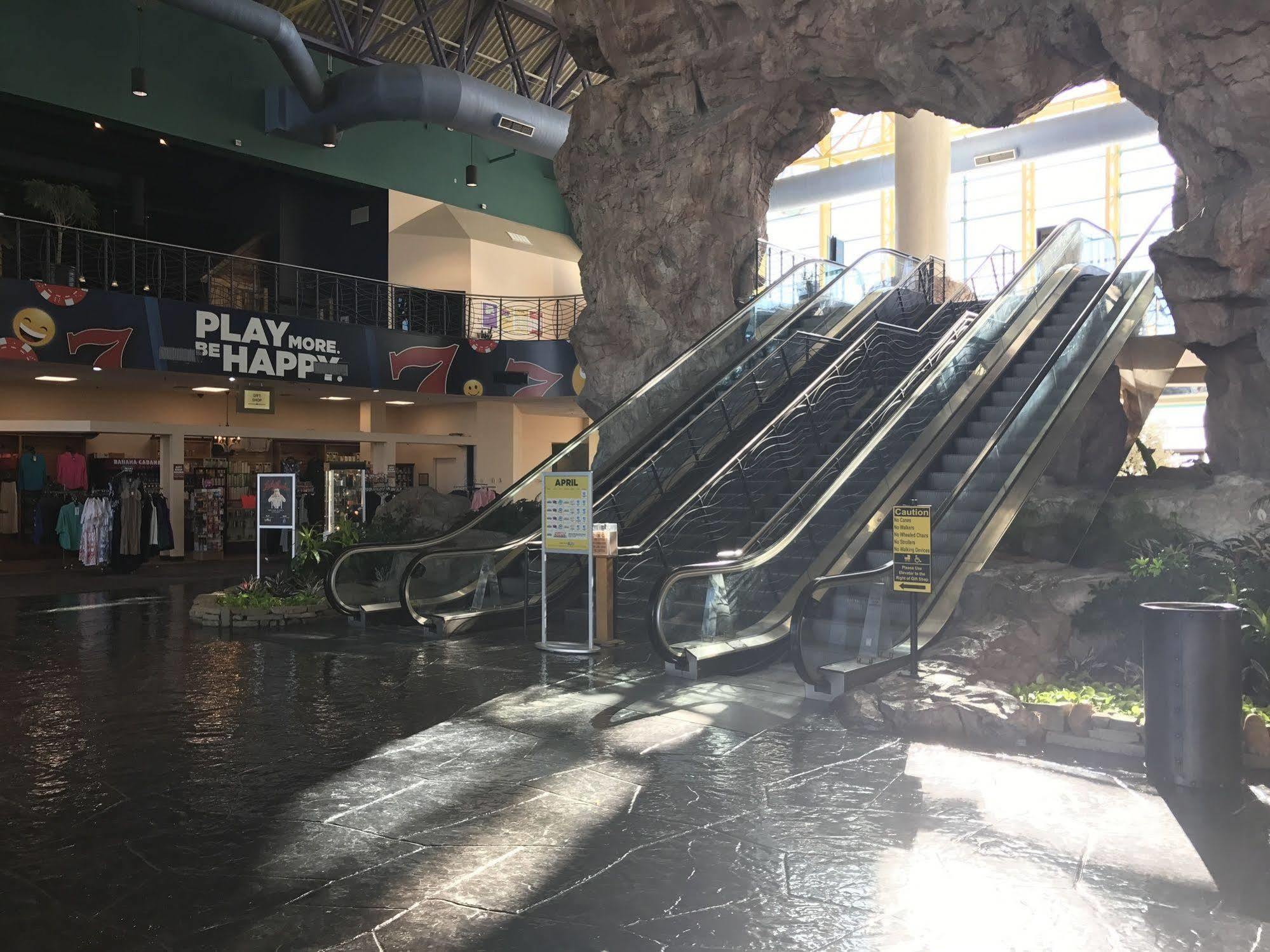 Horseshoe Lake Charles Westlake Εξωτερικό φωτογραφία